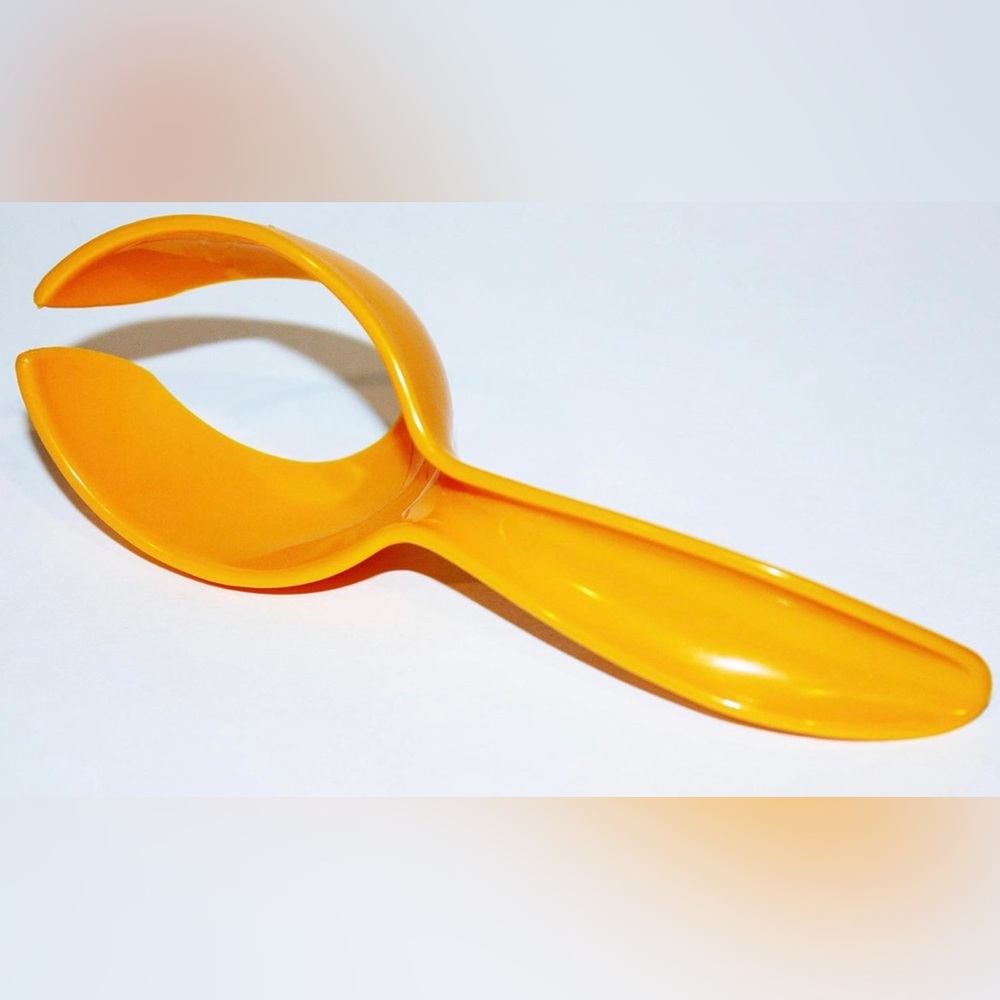 Tupperware Egg Scoop Lifter 4pc Set in Surprise Colours